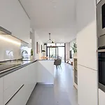 Eagle Tower Dream Apartment