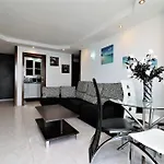 Apartamento Coblanca 8-72