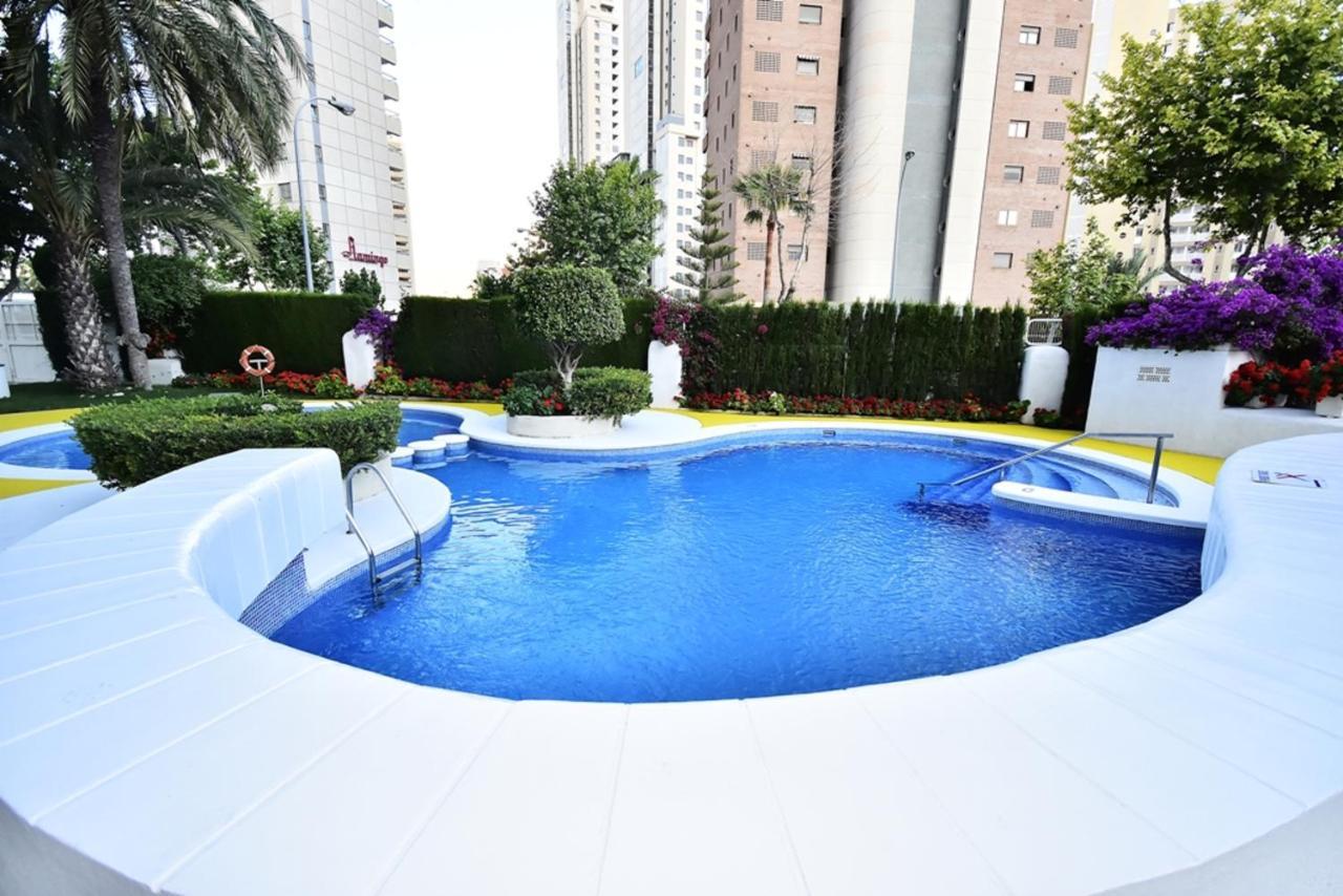 One Bedroom Appartement At Benidorm 700 M Away From The Beach With Sea View Shared Pool And Terrace *