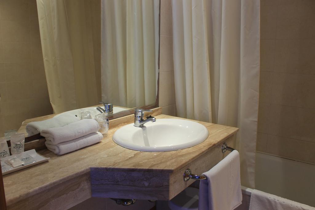 Hotel Rh Sol 3*