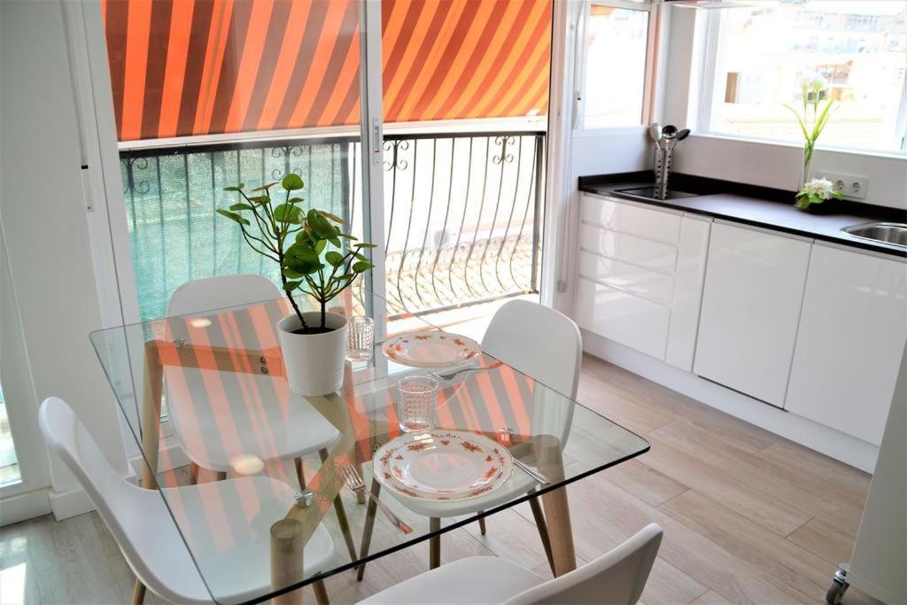 Atico Reformado A 50 Metros De La Playa Apartment