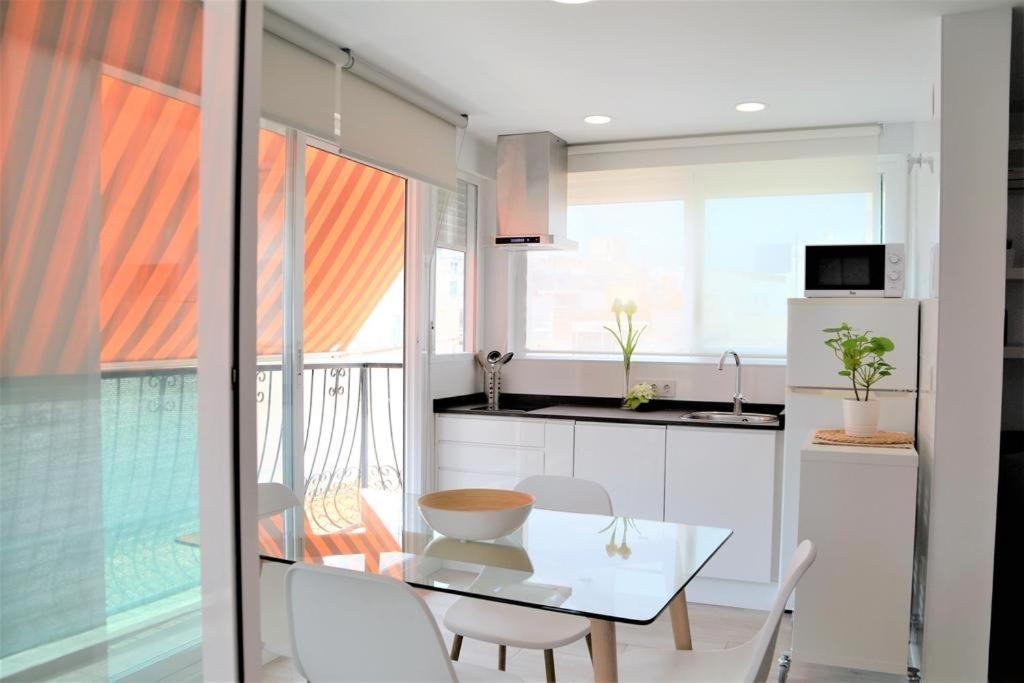 Atico Reformado A 50 Metros De La Playa Apartment Benidorm