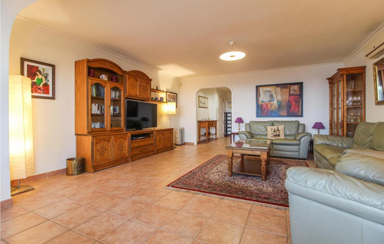 Three-bedroom In Apartment Benidorm