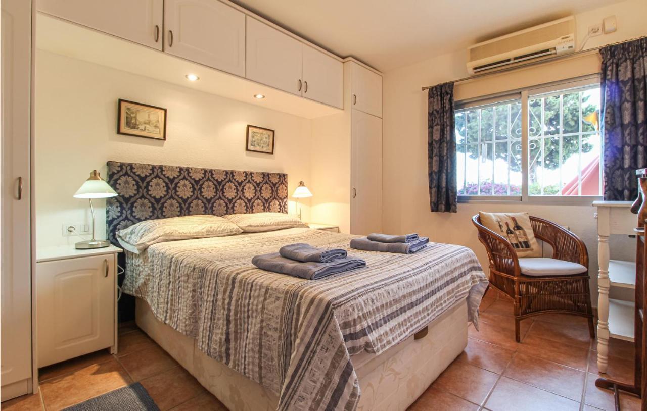 Apartment Three-bedroom In Benidorm