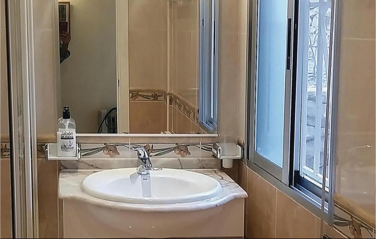 Three-bedroom In Apartment