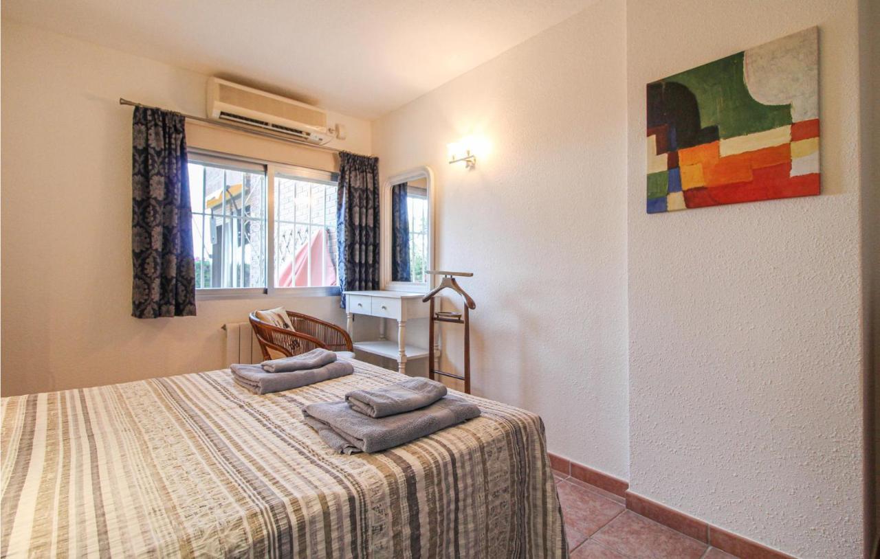 Three-bedroom In Apartment *