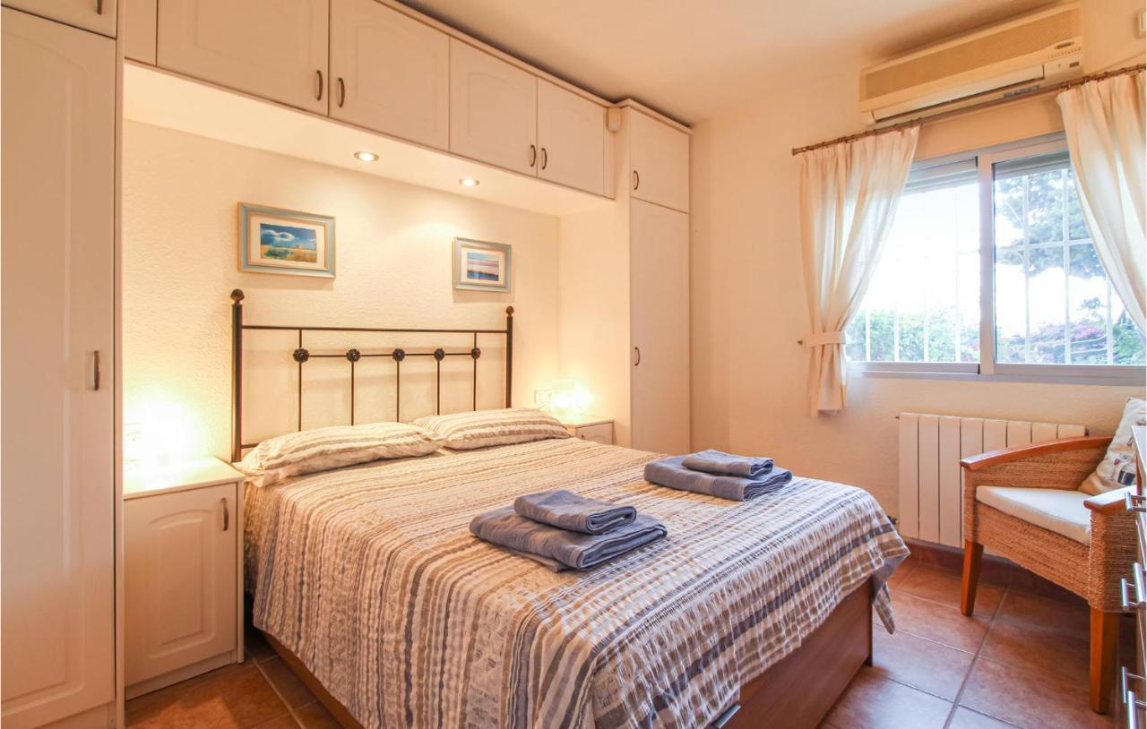 Three-bedroom In Apartment