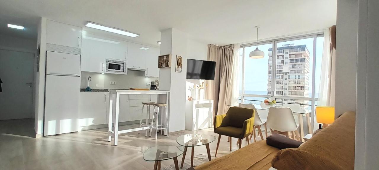 Apartamento Con Vistas Al Mar Poniente Avda Uruguay Apartment *