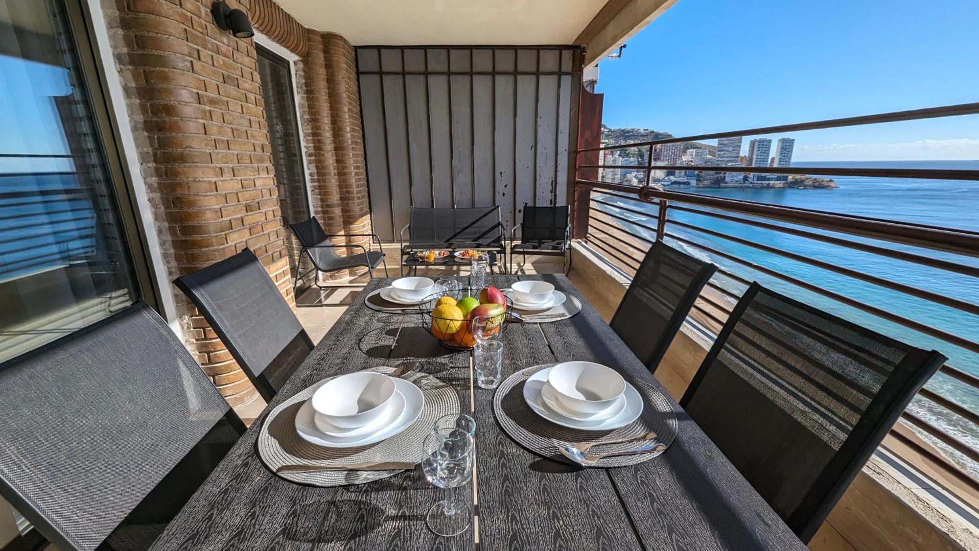 Arenas Sea Front Apartment *