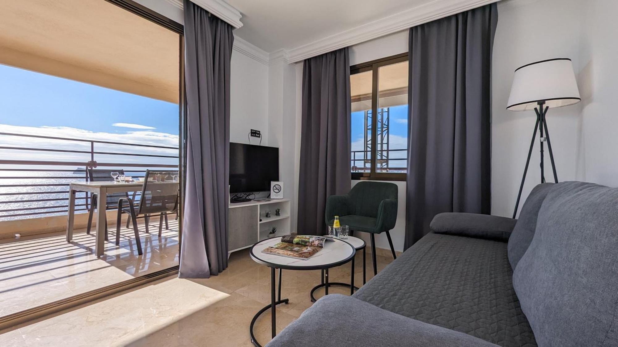 Arenas Sea Front Apartment