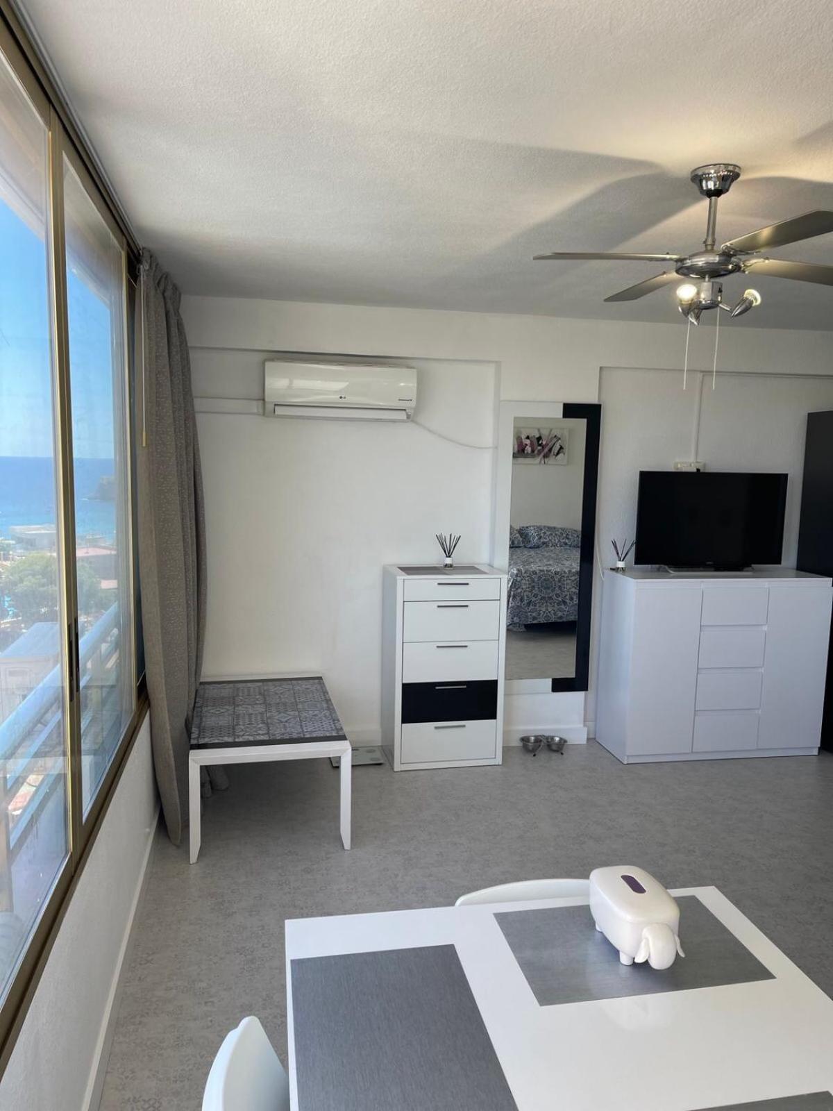 Del Mar Apartment