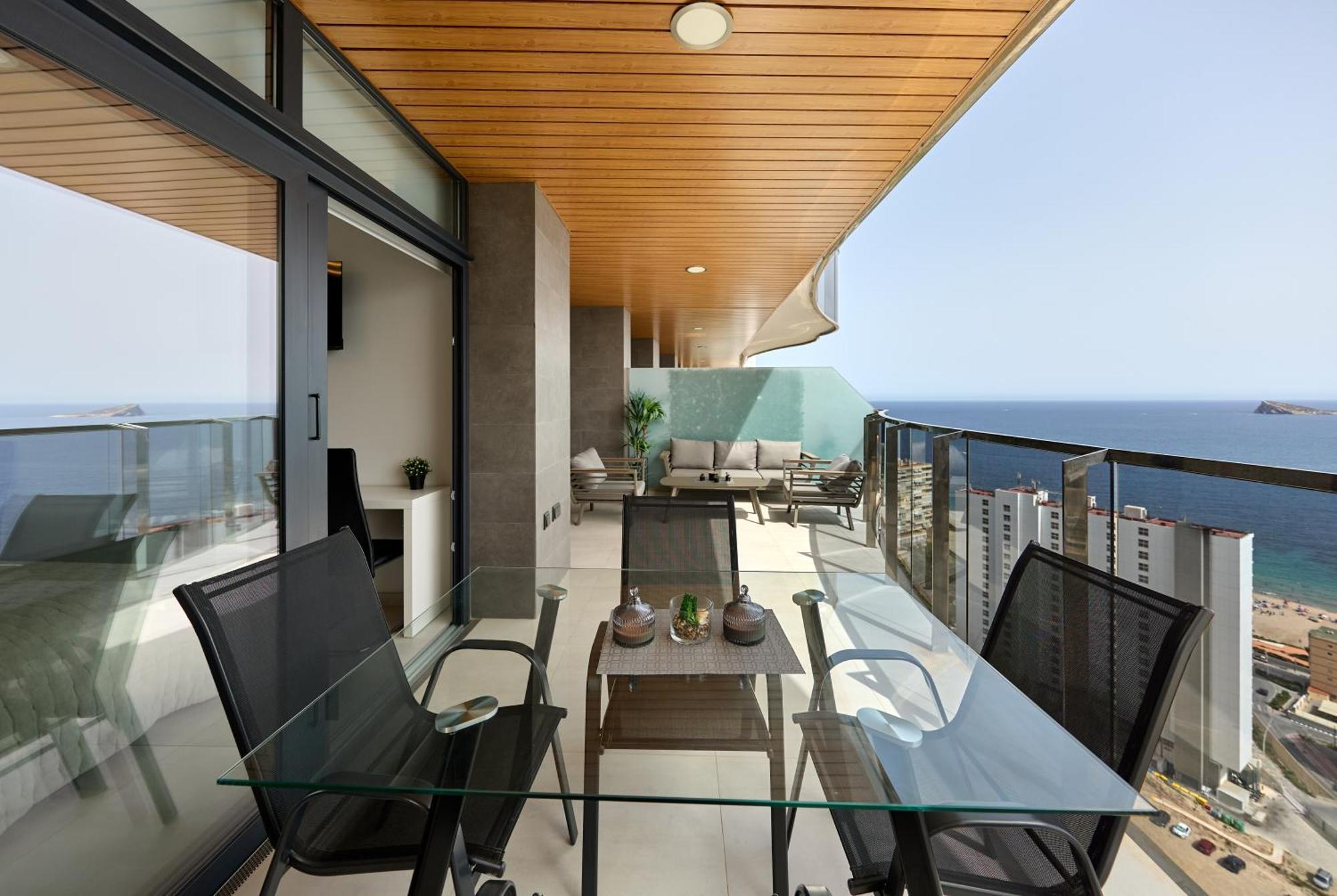 Sunset Waves Sea View Apartment *