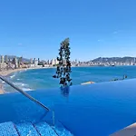 Luxury Apartment With Private Hot Tub By Poniente Beach