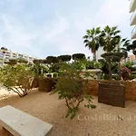 Luxurious, Newly-Renovated Large 2-Bedroom Condo By The Beach