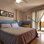 Atico Con Terraza Y 2 Habitaciones En Casco Antiguo