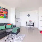Intempo By Holuxe - 252 - 25Th Floor
