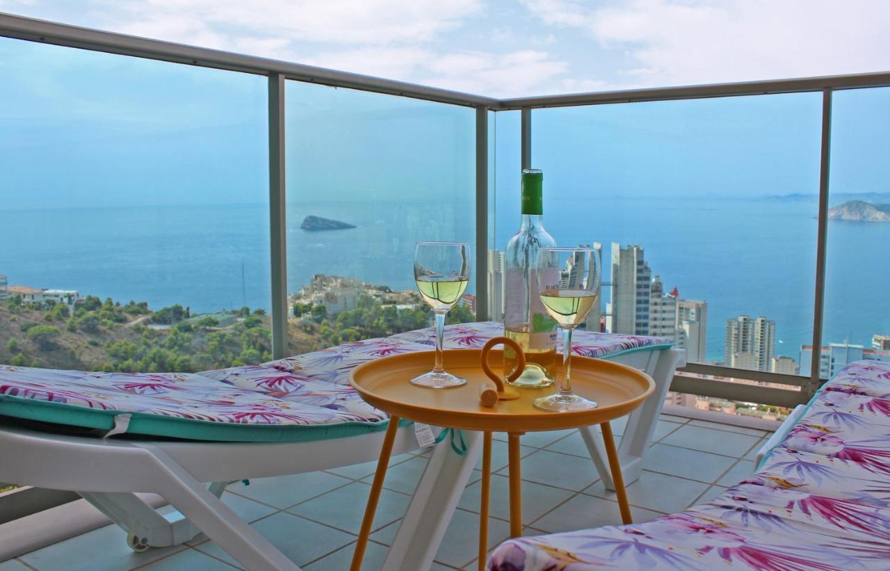 Skyline 33 Two Bedroom With Sea Views Apartment *