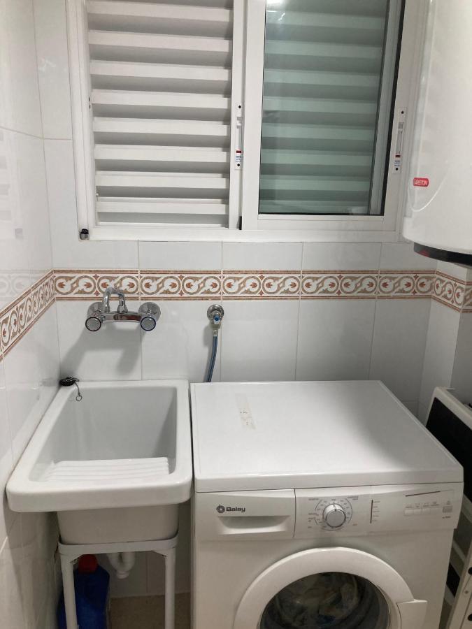 Apartamento Rascacielo Bonito Mirando Al Mar