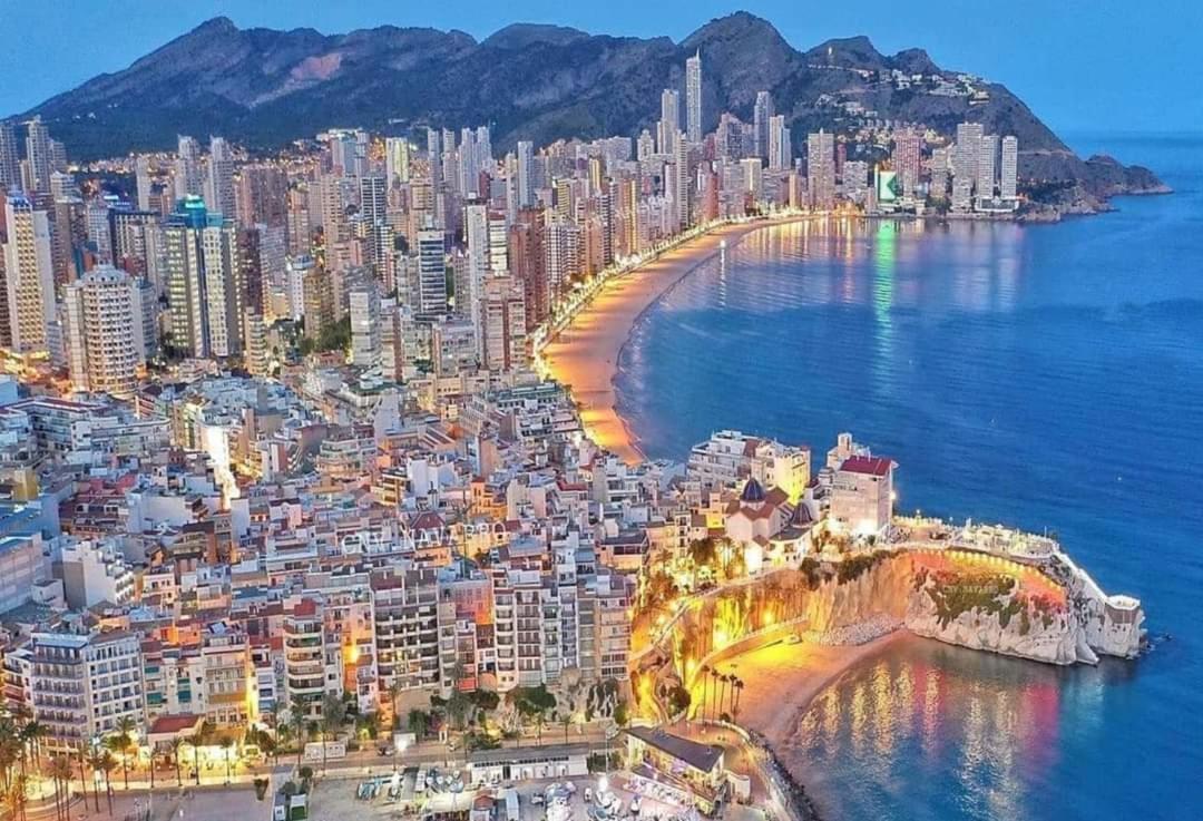Apto Sm Montecarlo P19 Edif.gemelos 15 Playa Levante * Benidorm