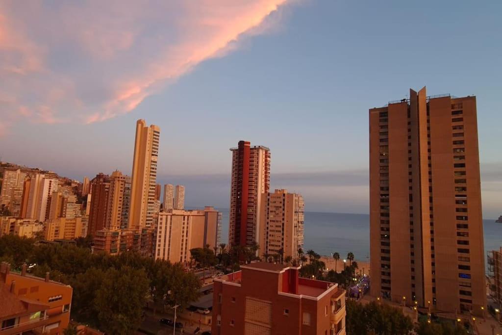Gerona On The Strip With Pool & Parking Appartement Benidorm