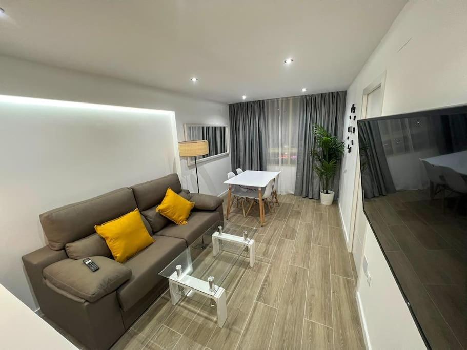 Price For Reservations Of 7 Nights August- Ask *
