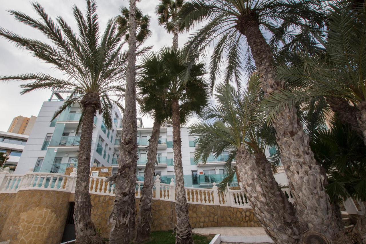 Moderno Y Bonito Apartamento En Primera Linea De Playa De Poniente