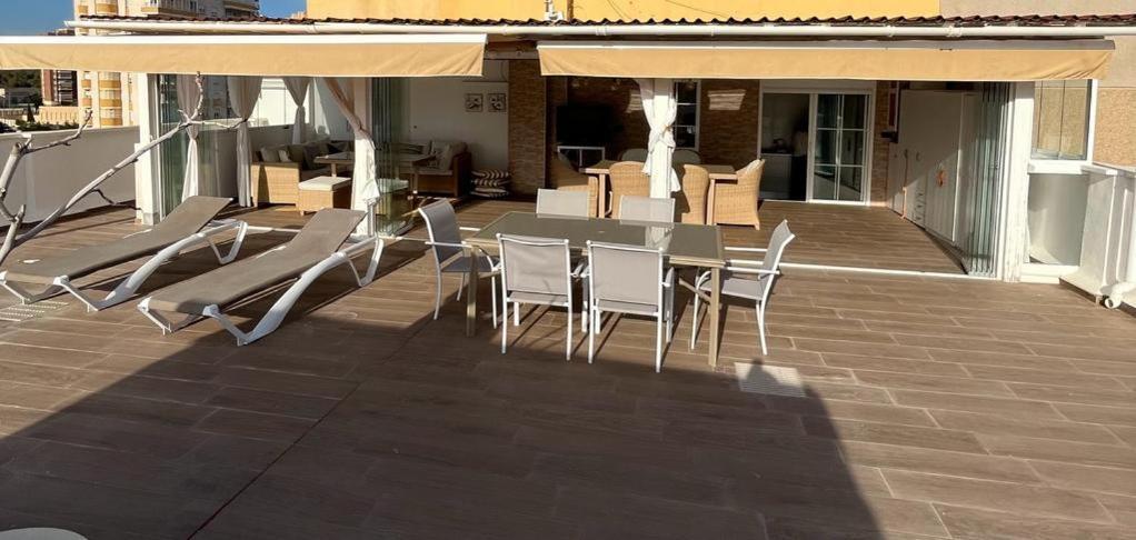 Atico Con Enorme Terraza Y Chill Out Particular Benidorm