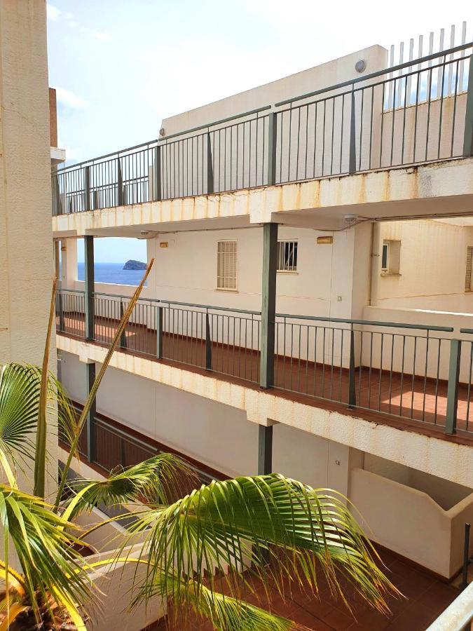 Newly Renovated Two Bedrooms In Marina Apartment