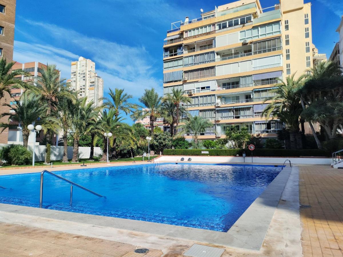 Bermudas Con Piscina Y Garaje En