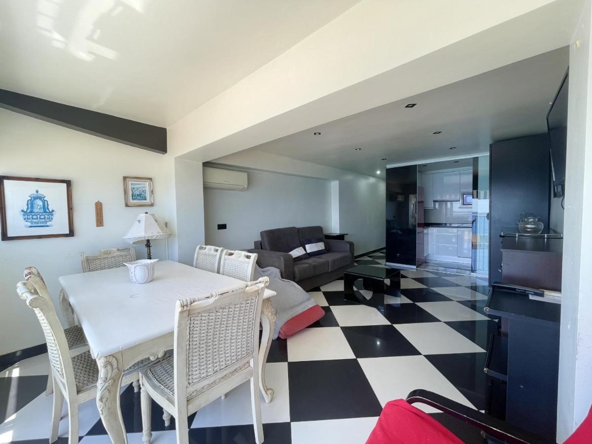 Tor Maraya Seafront Levante Apartment