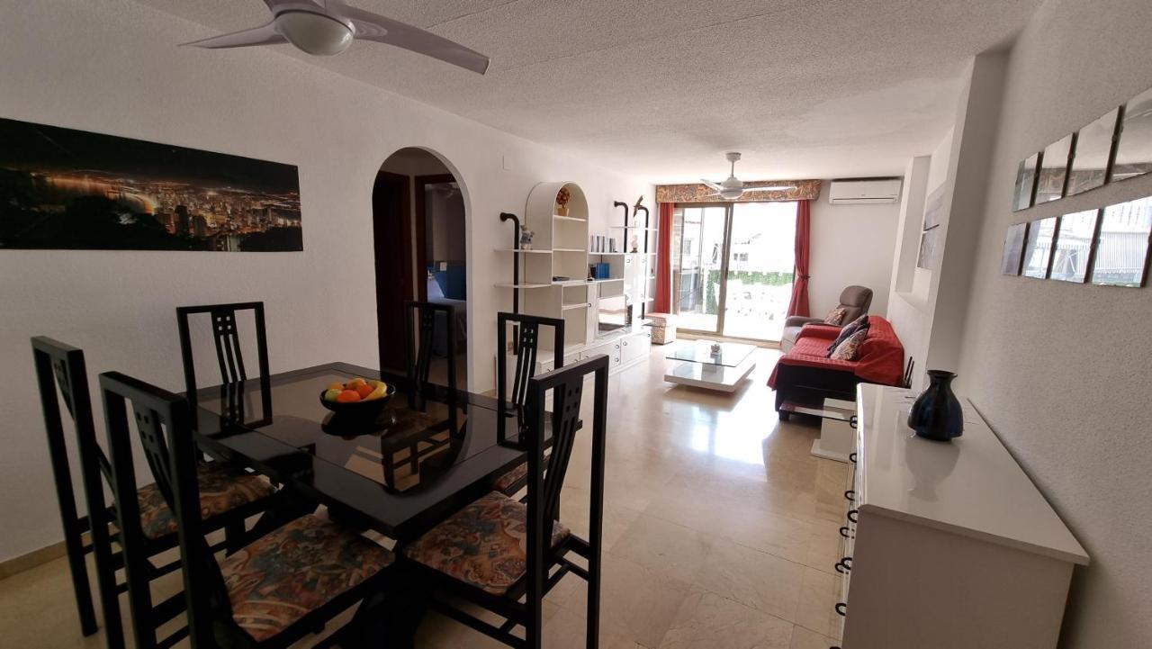Atico Con Terraza Y 2 En Casco Antiguo *