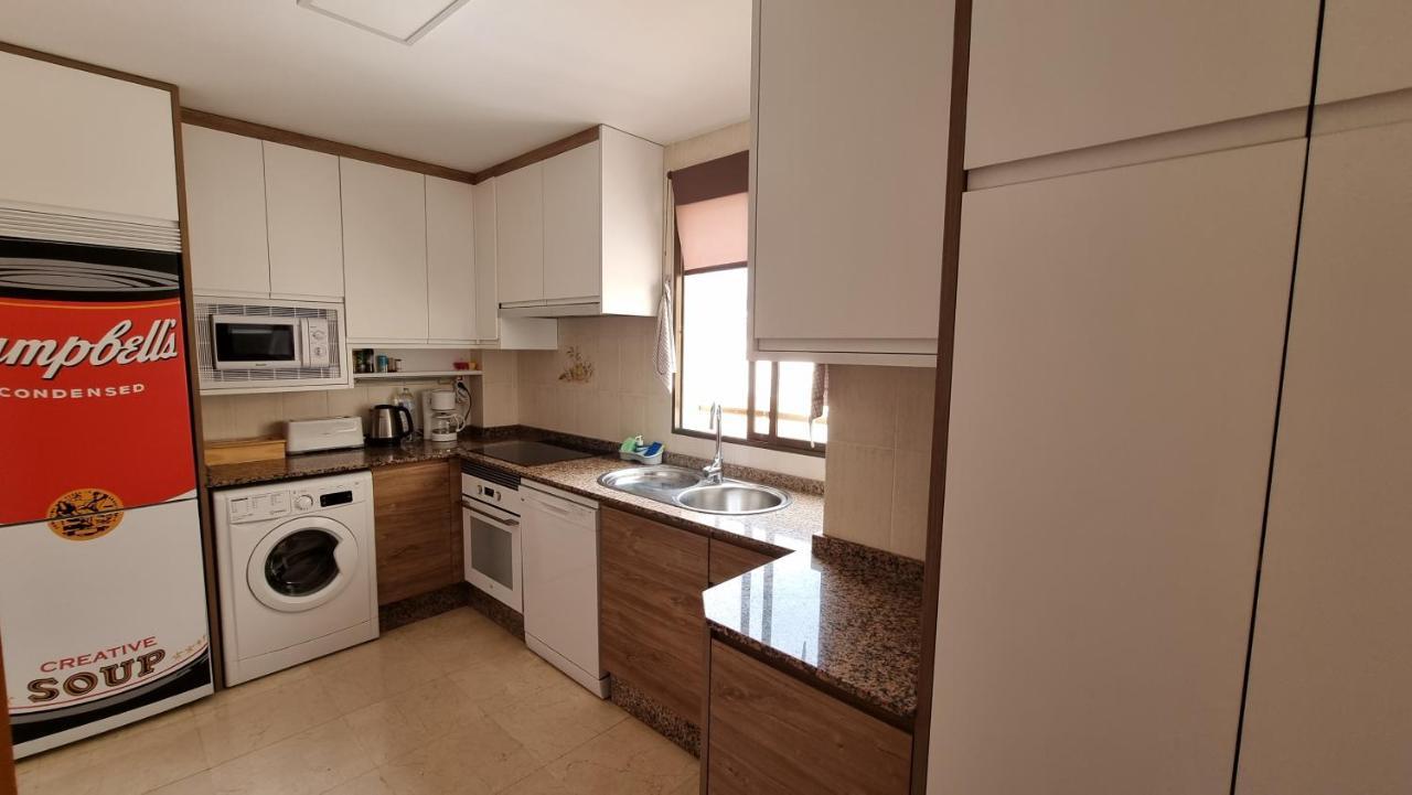 Atico Con Terraza Y 2 En Casco Antiguo *