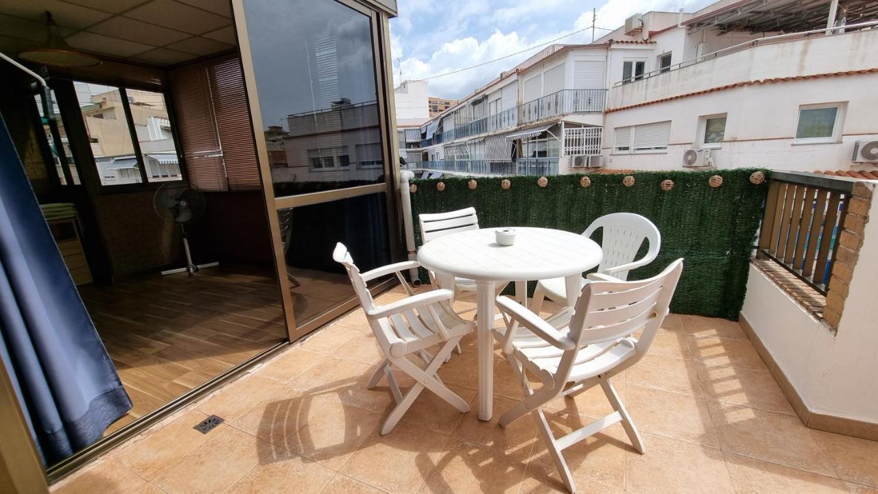 Atico Con Terraza Y 2 En Casco Antiguo *