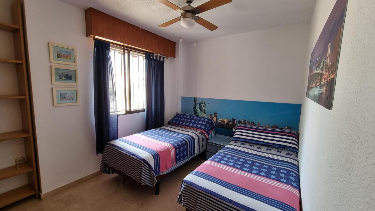 Atico Con Terraza Y 2 En Casco Antiguo * Benidorm