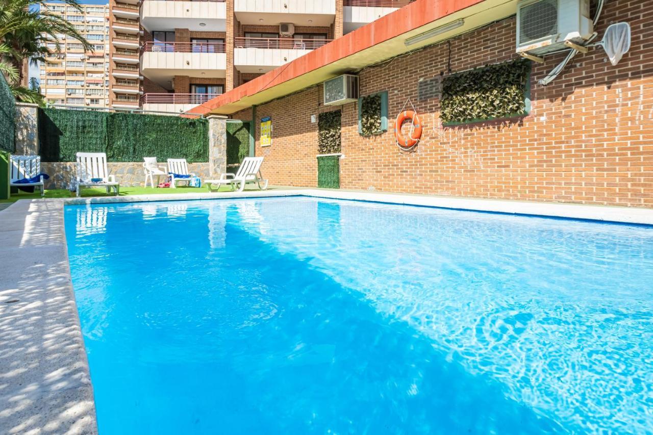 Carlos V 2-a Levante * Benidorm