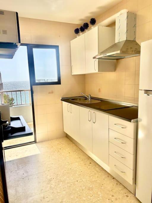 Acogedor Piso 2° Linea De Playa!