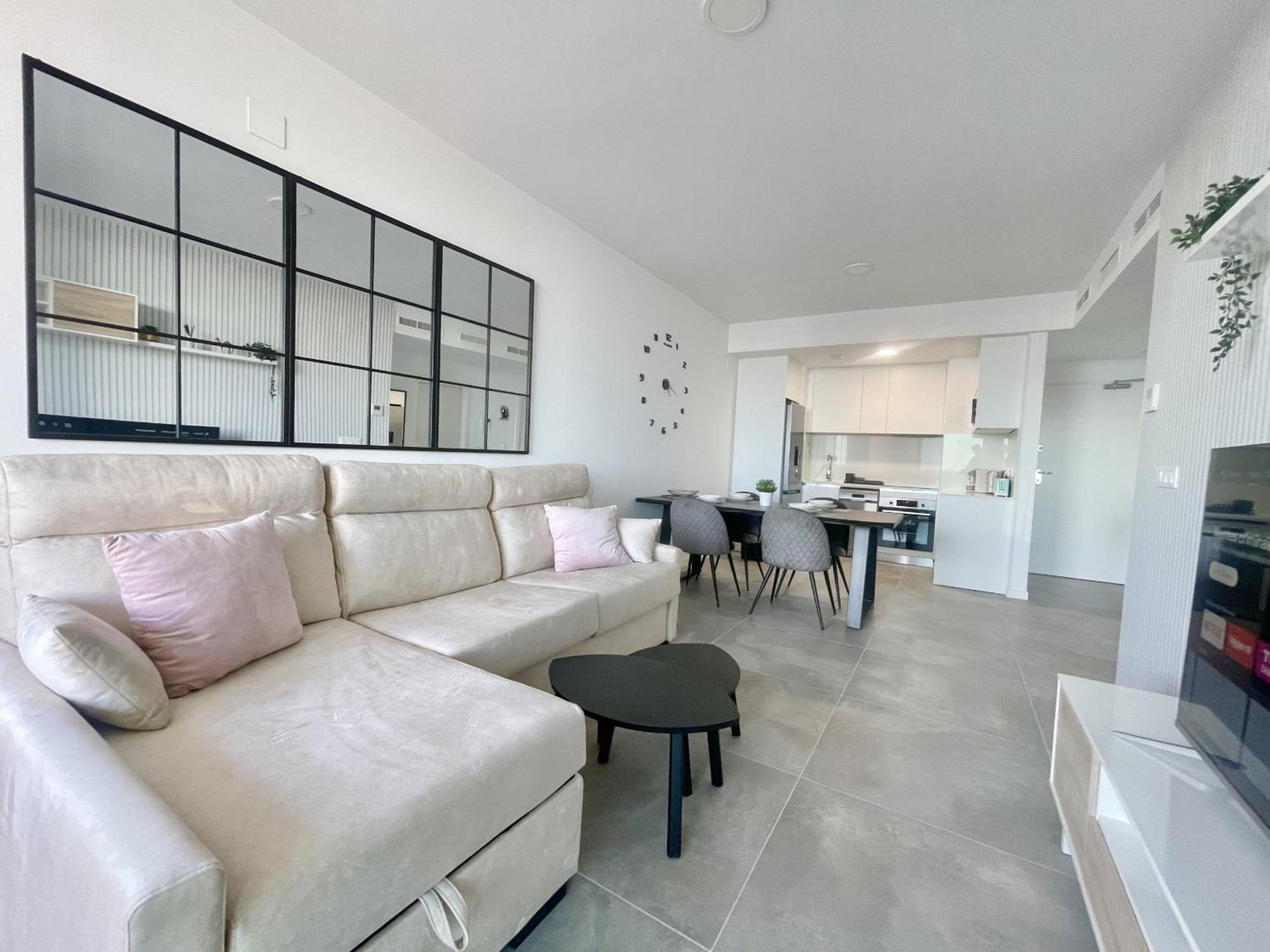 Sakura Luxury Apartment *