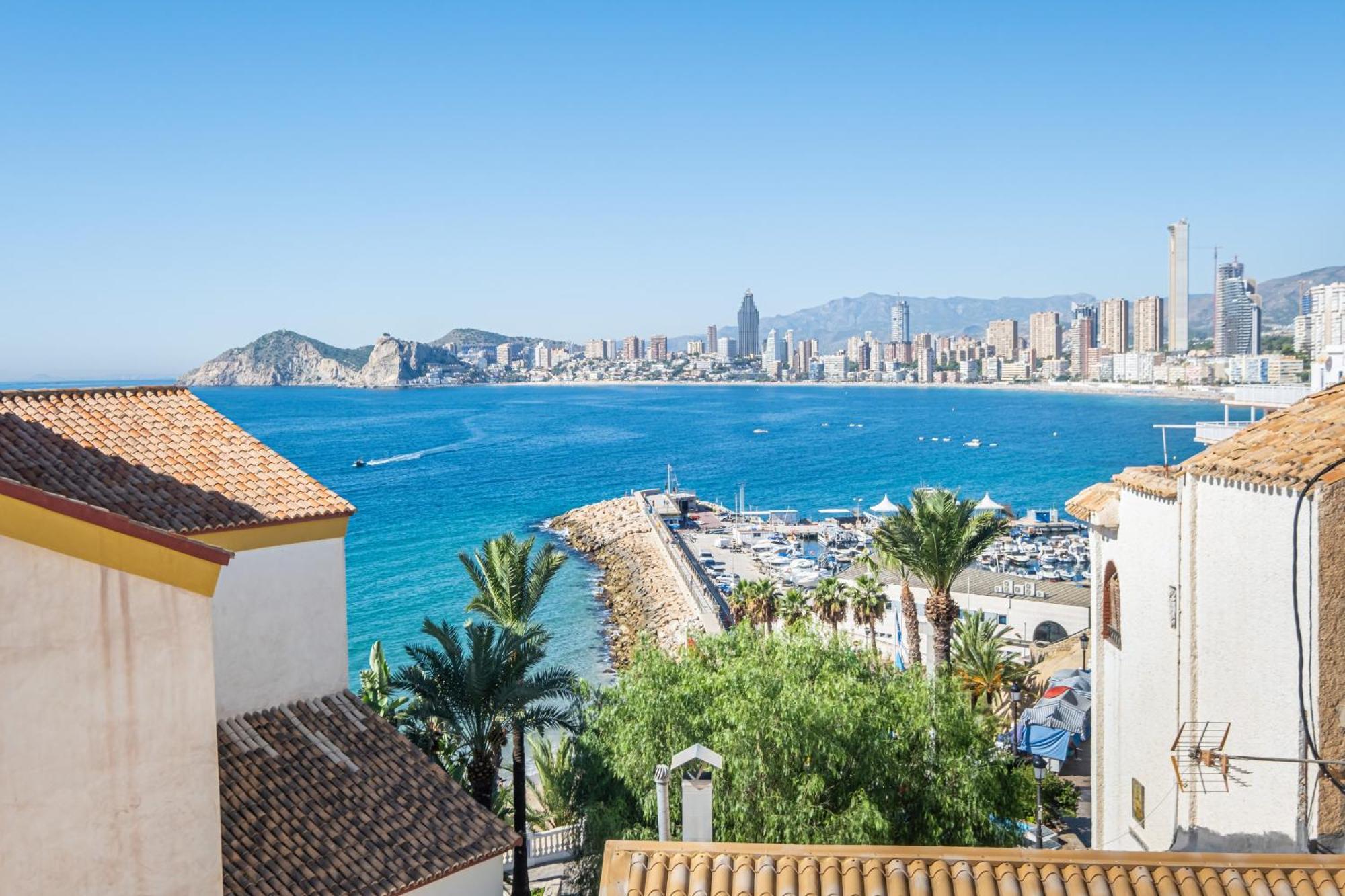 Apartment El Castell Old-town Benidorm