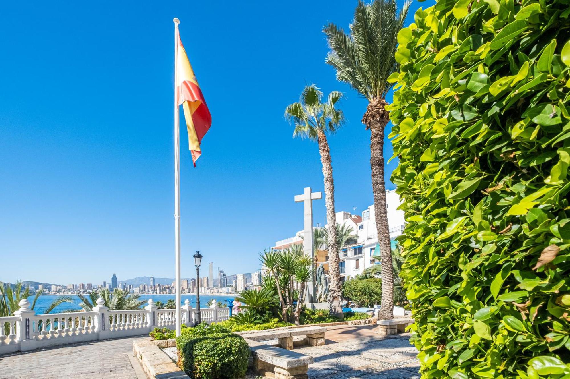 El Castell Old-town Apartment *