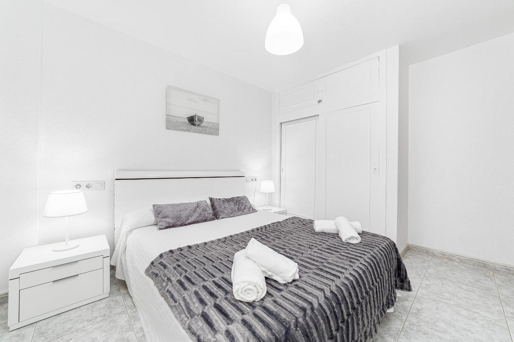 Luxury Primerisima Linea Playa Poniente Con 6,5 Mts De Vistas Frontales Al Mar Benidorm