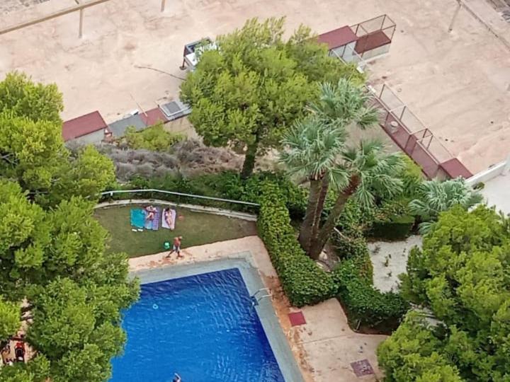Nuevo Apto Balcon De Poniente 1 A Linea Playa Torre 2 Luxe Sm Con Aire, Piscina,jar Vistas Espectaculares Al Mar De Appartement Benidorm