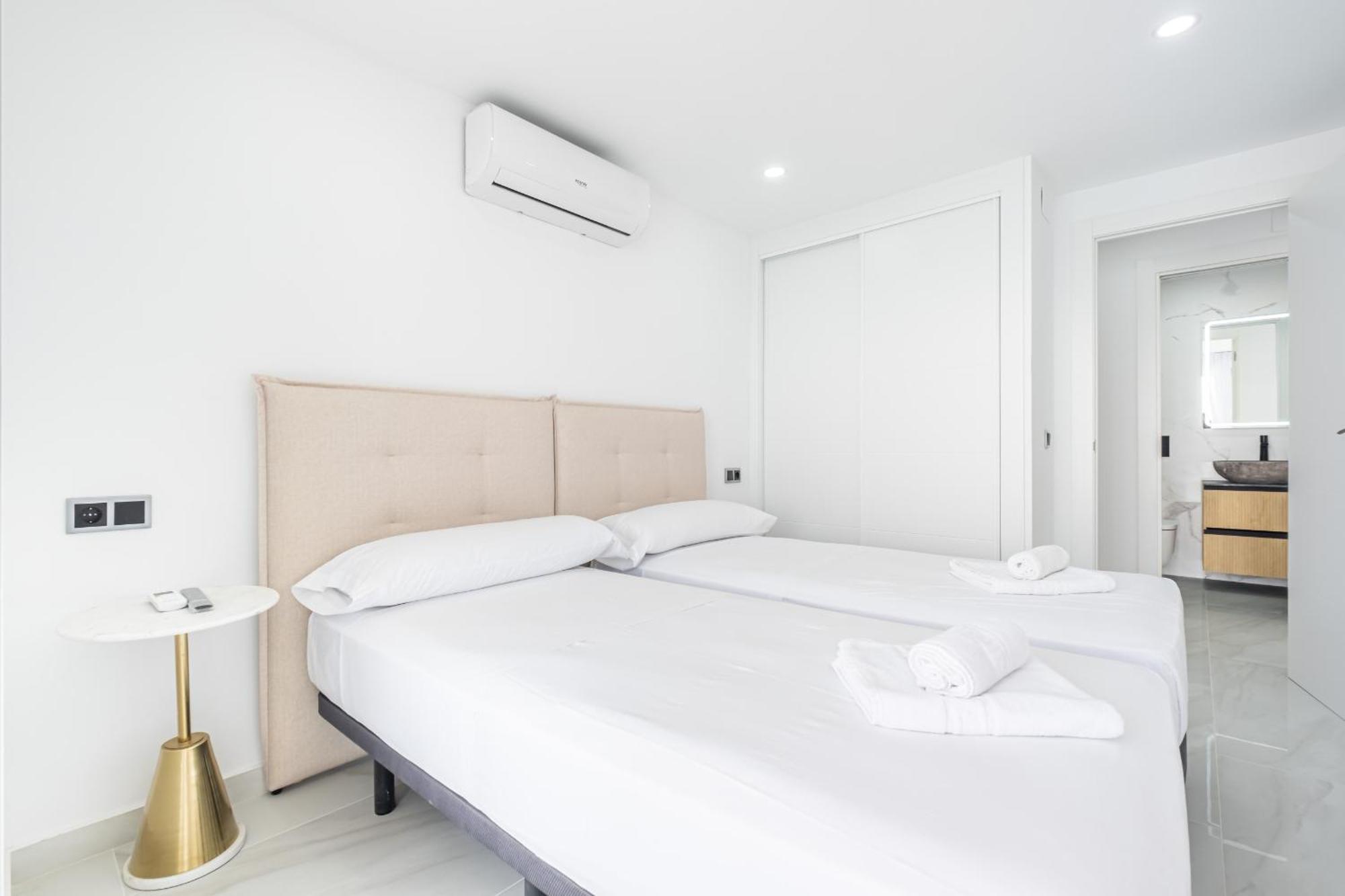 Halcon Deluxe 17-c Levante Benidorm