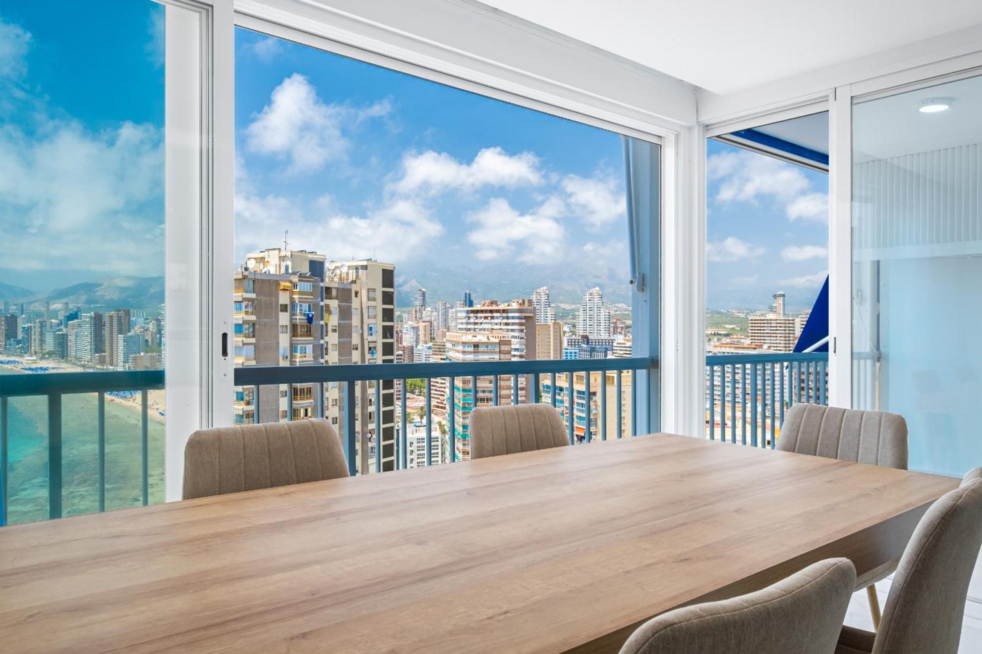 Halcon Deluxe 17-c Levante Benidorm