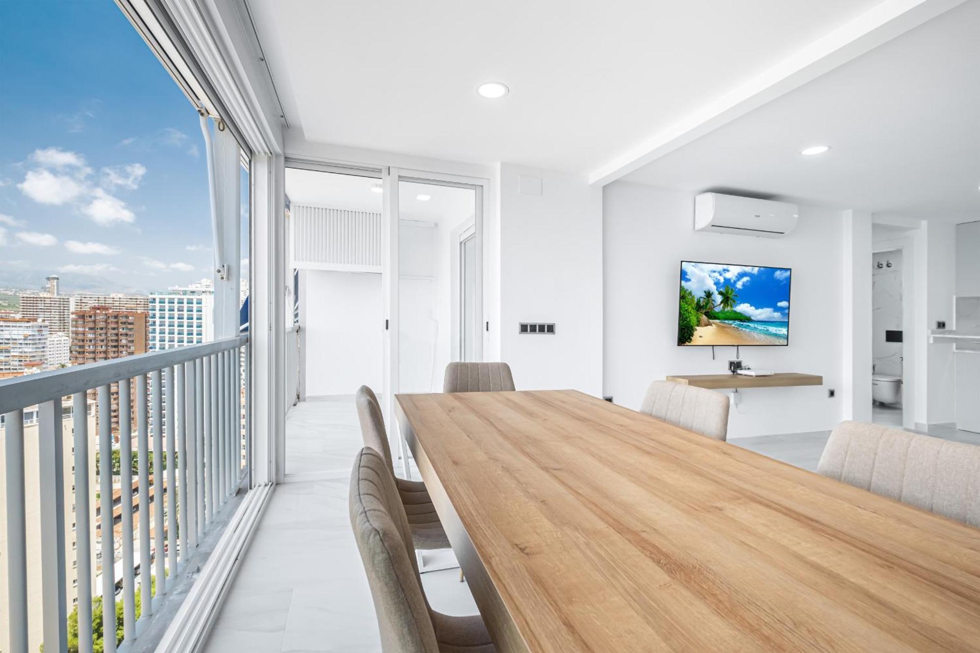 Apartment Halcon Deluxe 17-c Levante *