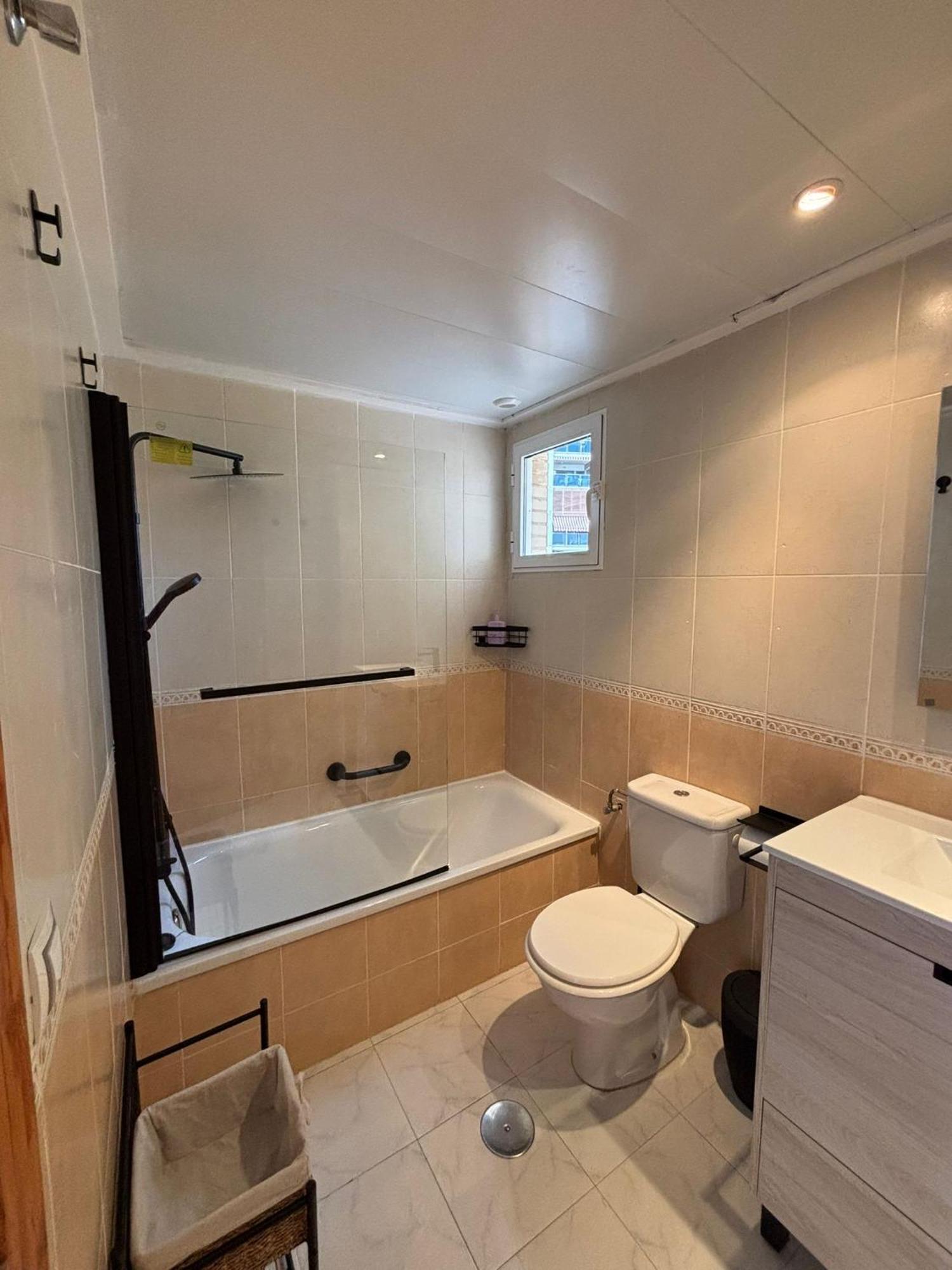 Superb View - Renovated 2025 *