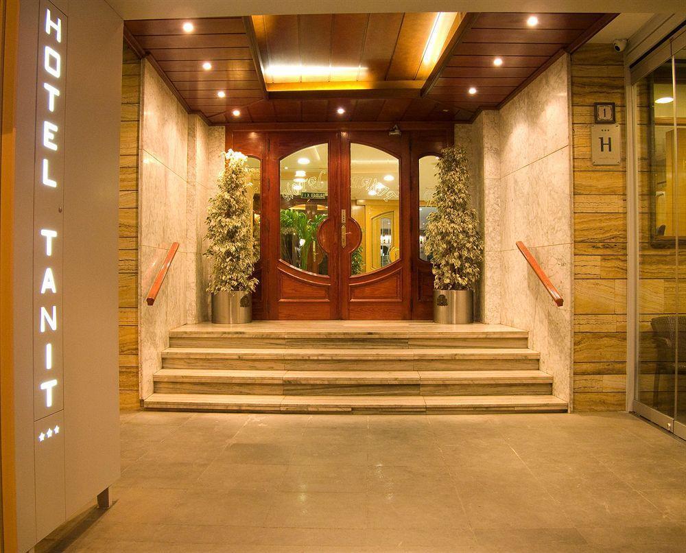 Tanit Hotel