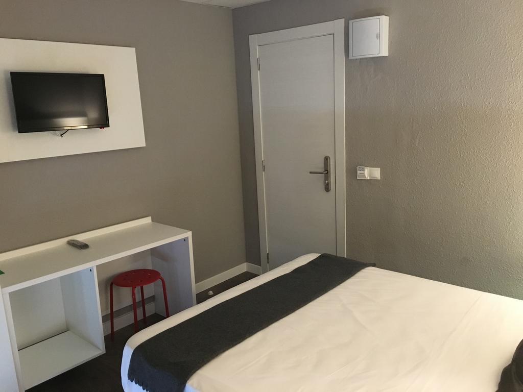 Guest house Hostal Boutique Bbb Auto Check In Benidorm