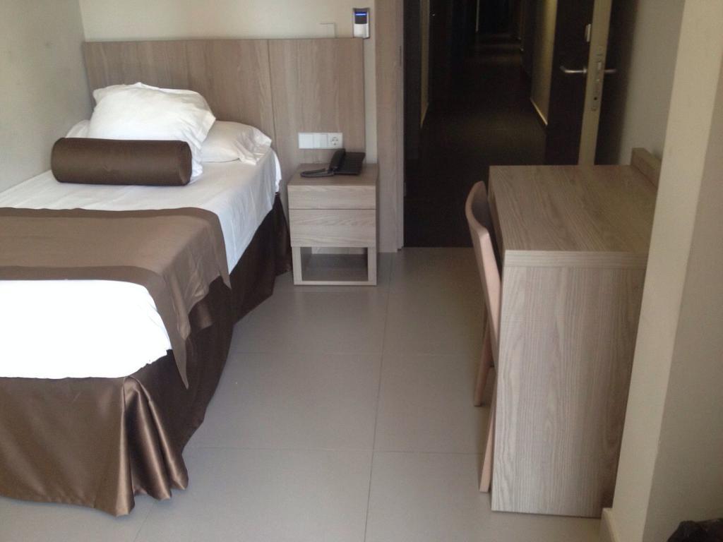 Acapulco Hotel 3*