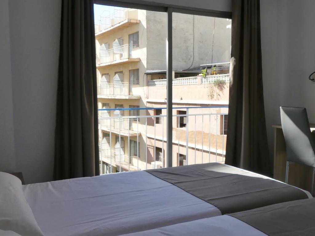 Hotel Centre 2*