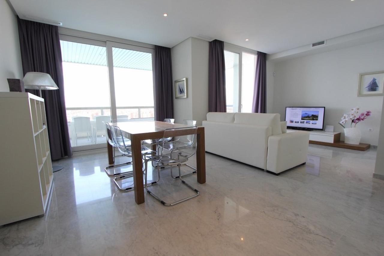 Gemelos 28 Penthouse Apartment